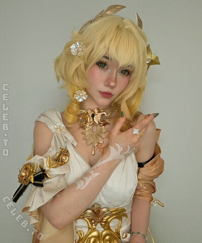 Celebi.cos nude photo 7