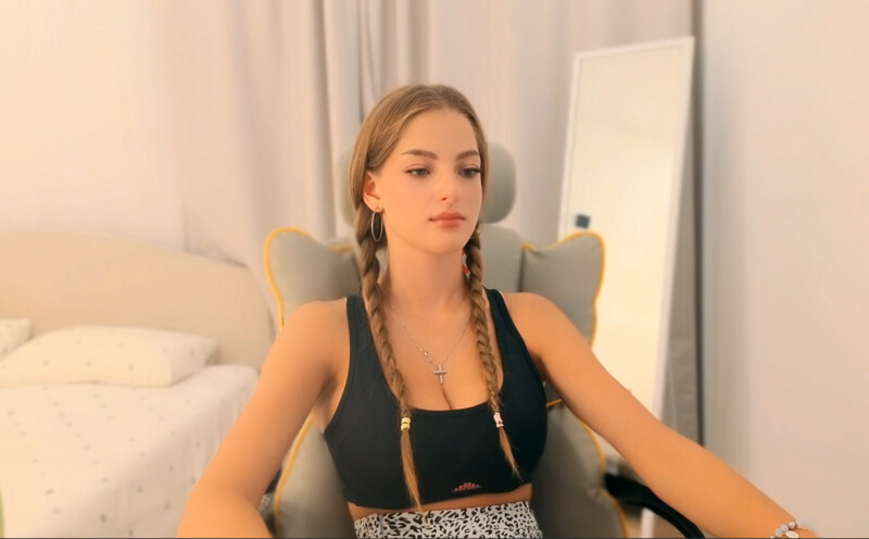 Celestiaray nude photo 1
