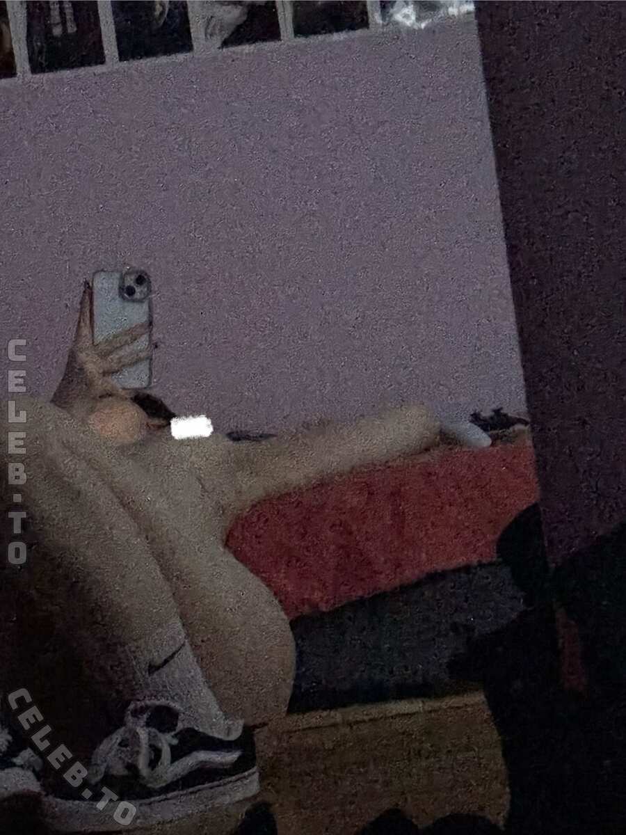 celiiimichelle nude photo 1