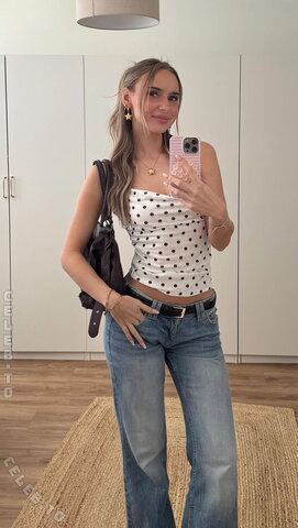 Celina Klug nude photo 13