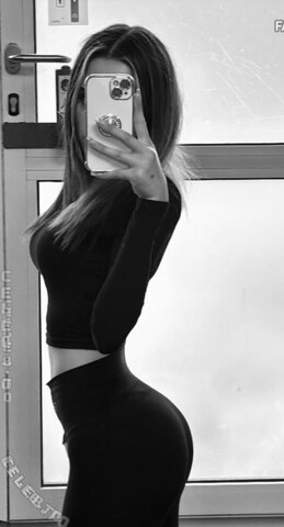 Celinaa.cd nude photo 8