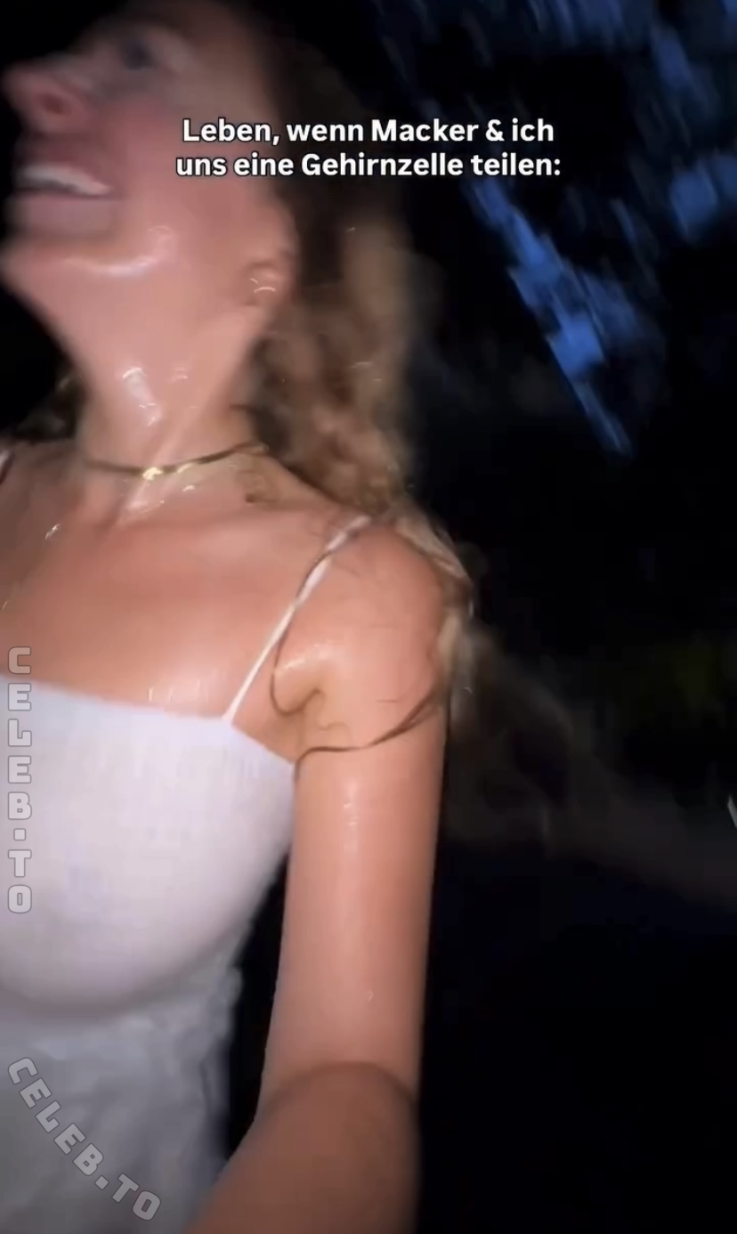 celinaalng nude photo 5