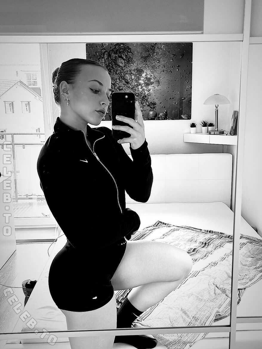 Celina.psr nude photo 1