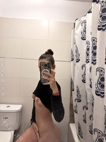 celinaslittlefantasy nude photo 1