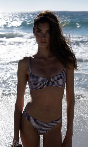 Celine Bethmann nude photo 34
