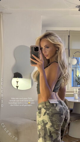 Celine Preuß Hot (1 photo)