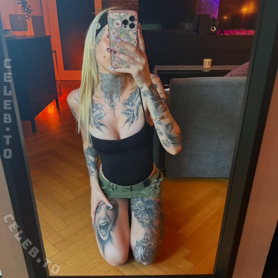 Celine Ritzke nude photo 2