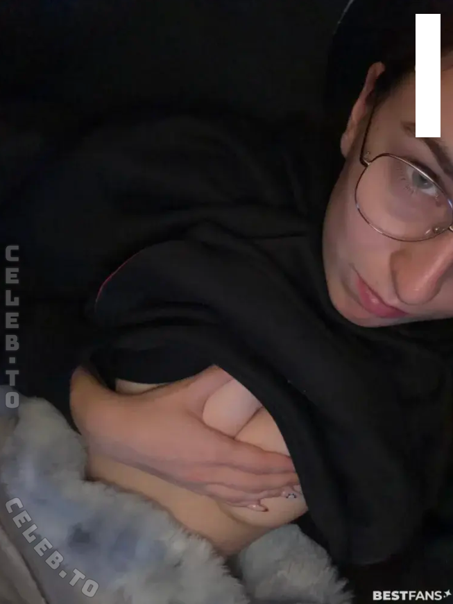 Celineiswyld nude photo 13