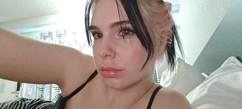 Cellutron nude photo 1