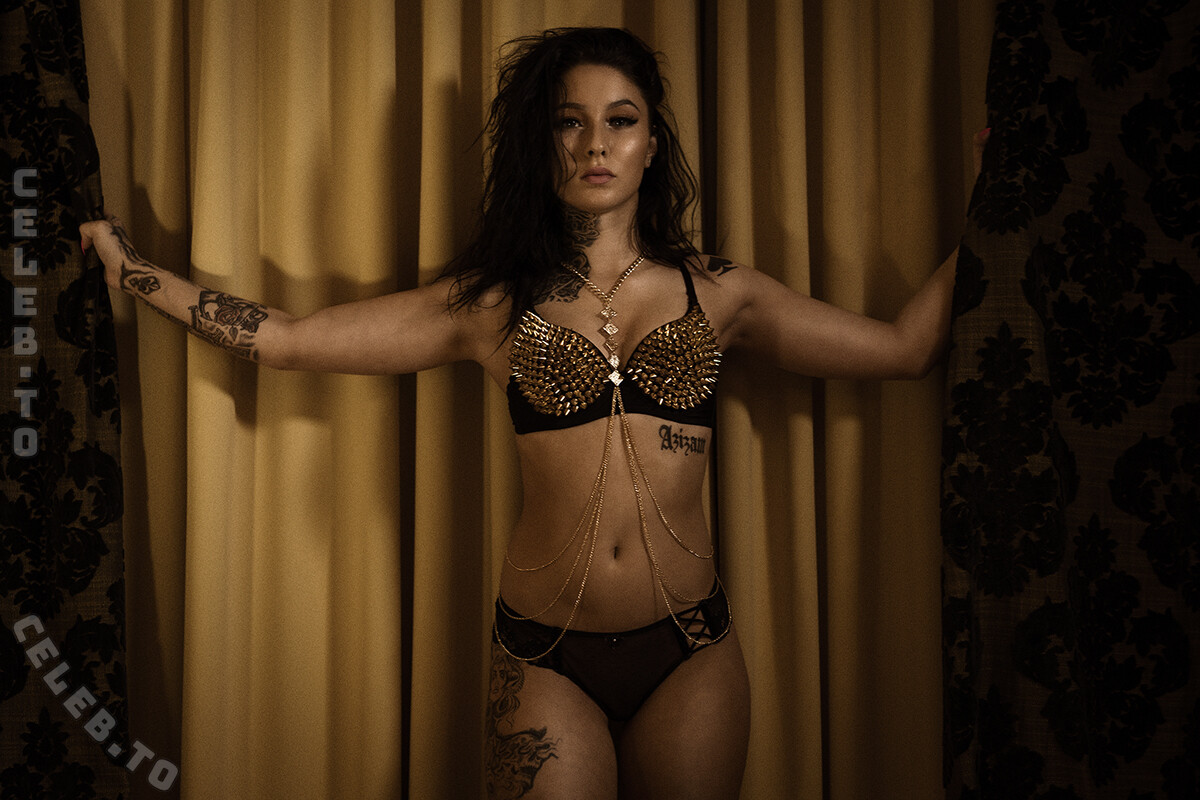 Celo Minati nude photo 7