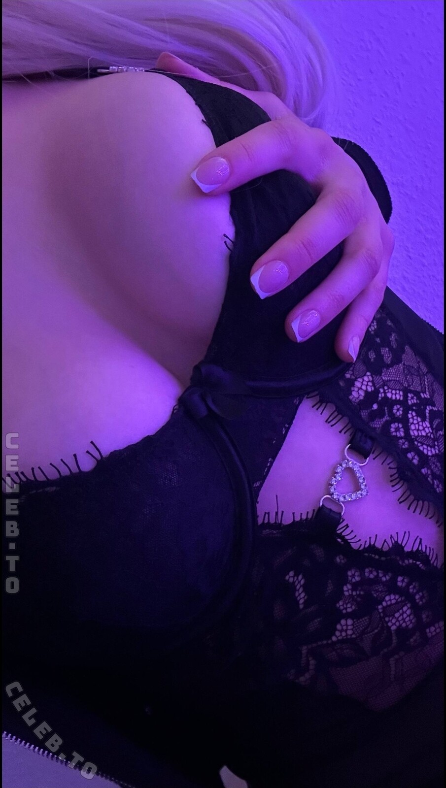 Ceosberry nude photo 4