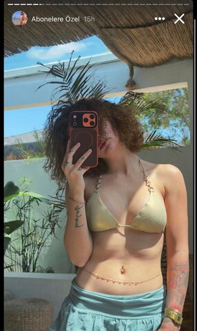 Ceren Yılmaz nude photo 10