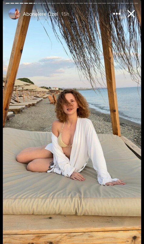 Ceren Yılmaz nude photo 9