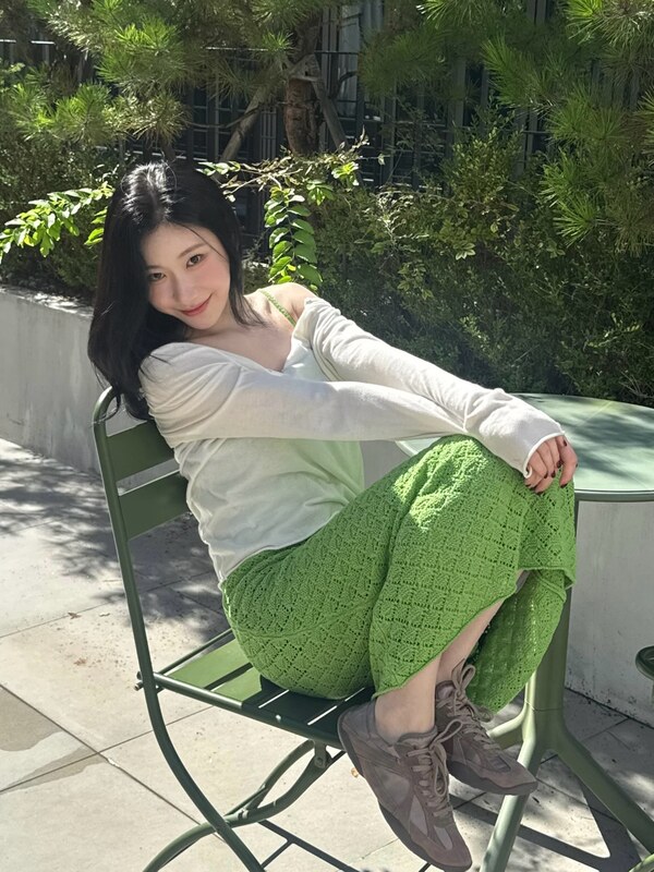 Chaeryeong nude photo 7