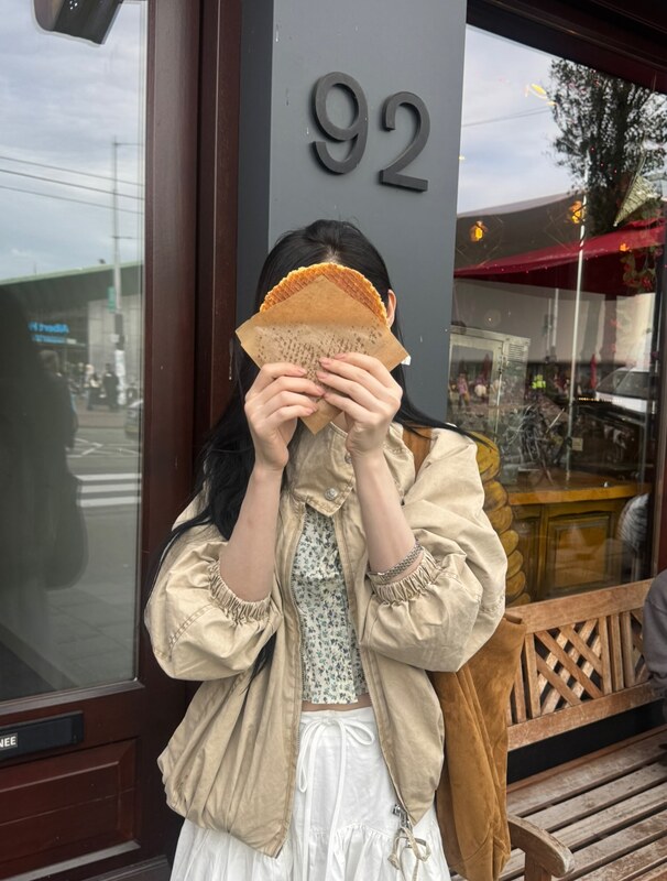 Chaeryeong nude photo 9