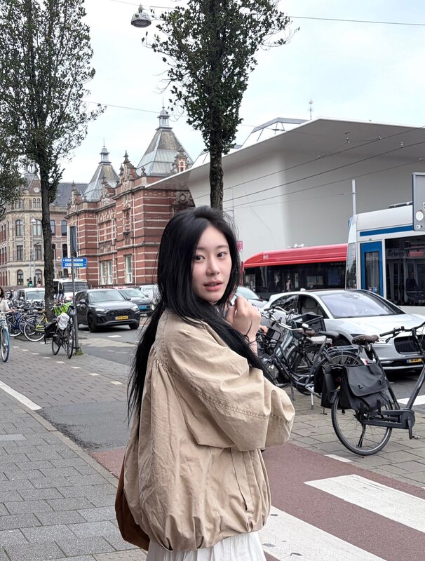 Chaeryeong nude photo 13