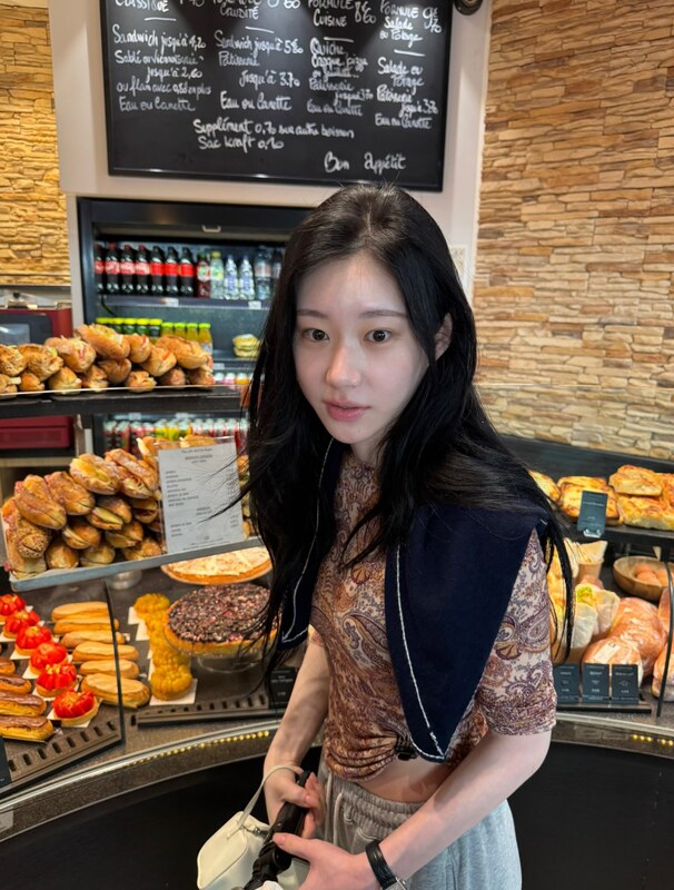 Chaeryeong nude photo 2