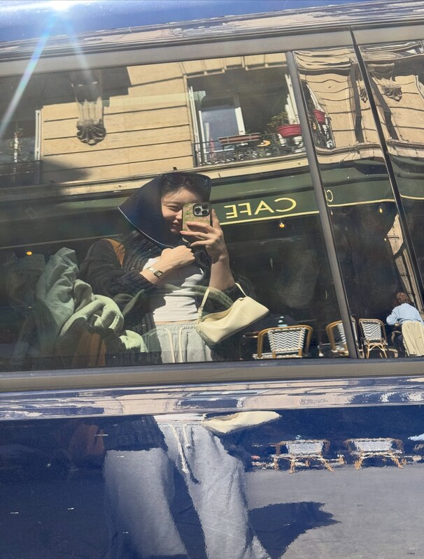 Chaeryeong nude photo 8