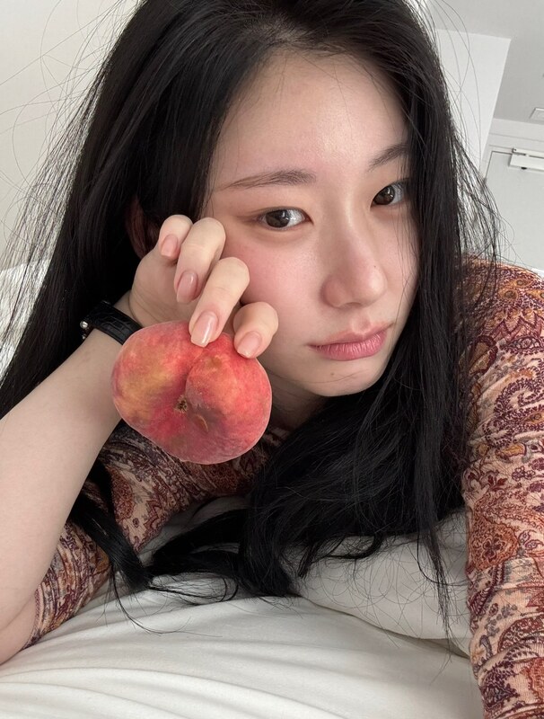 Chaeryeong nude photo 4