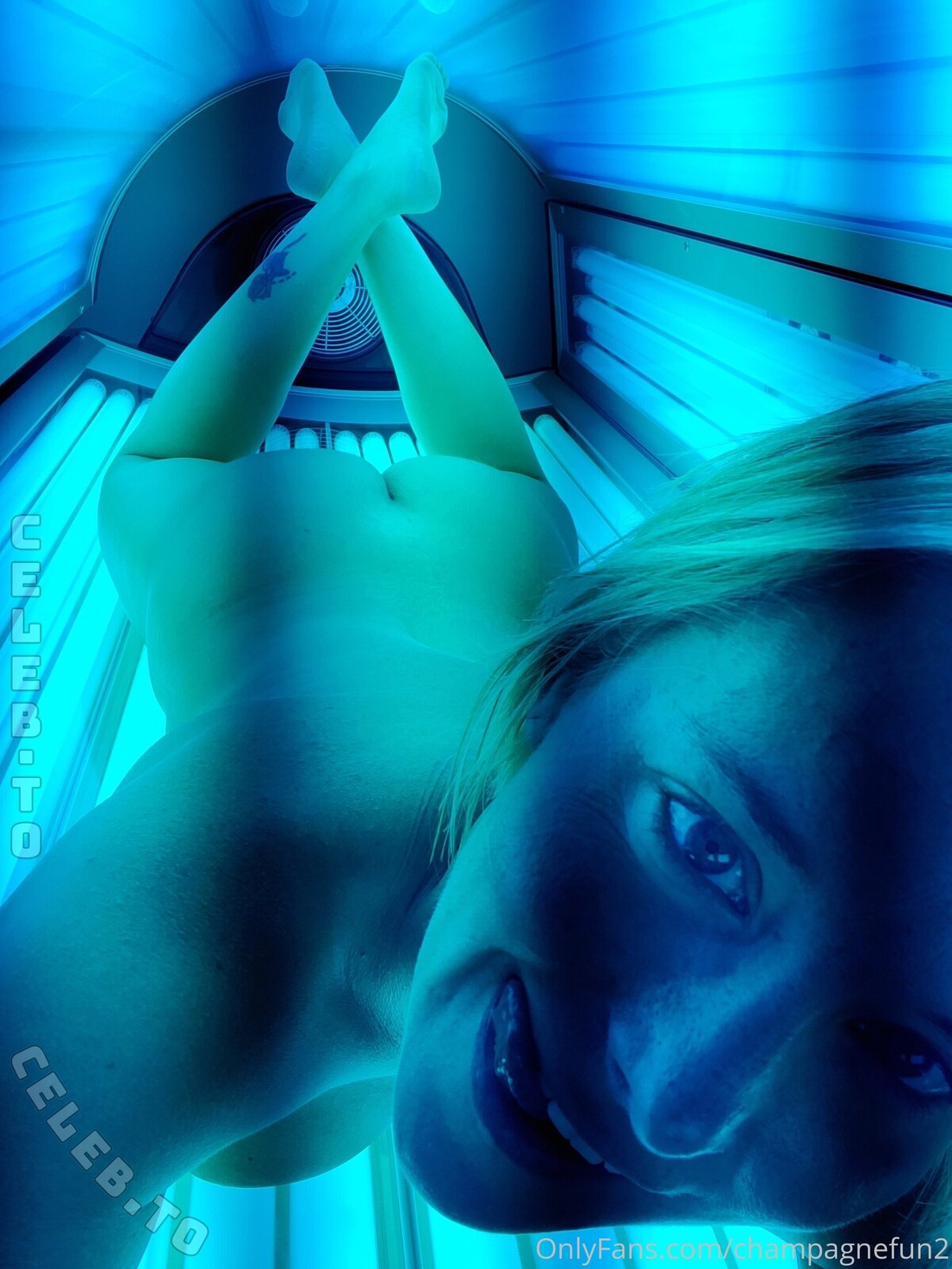 ChampagneFun nude photo 3