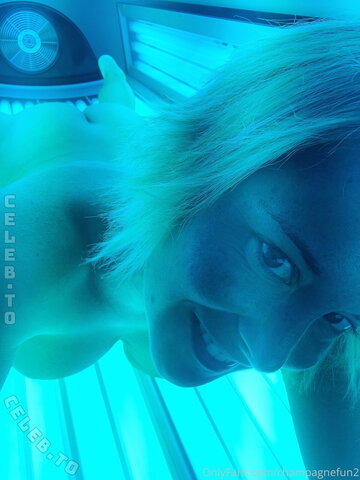 ChampagneFun nude photo 8