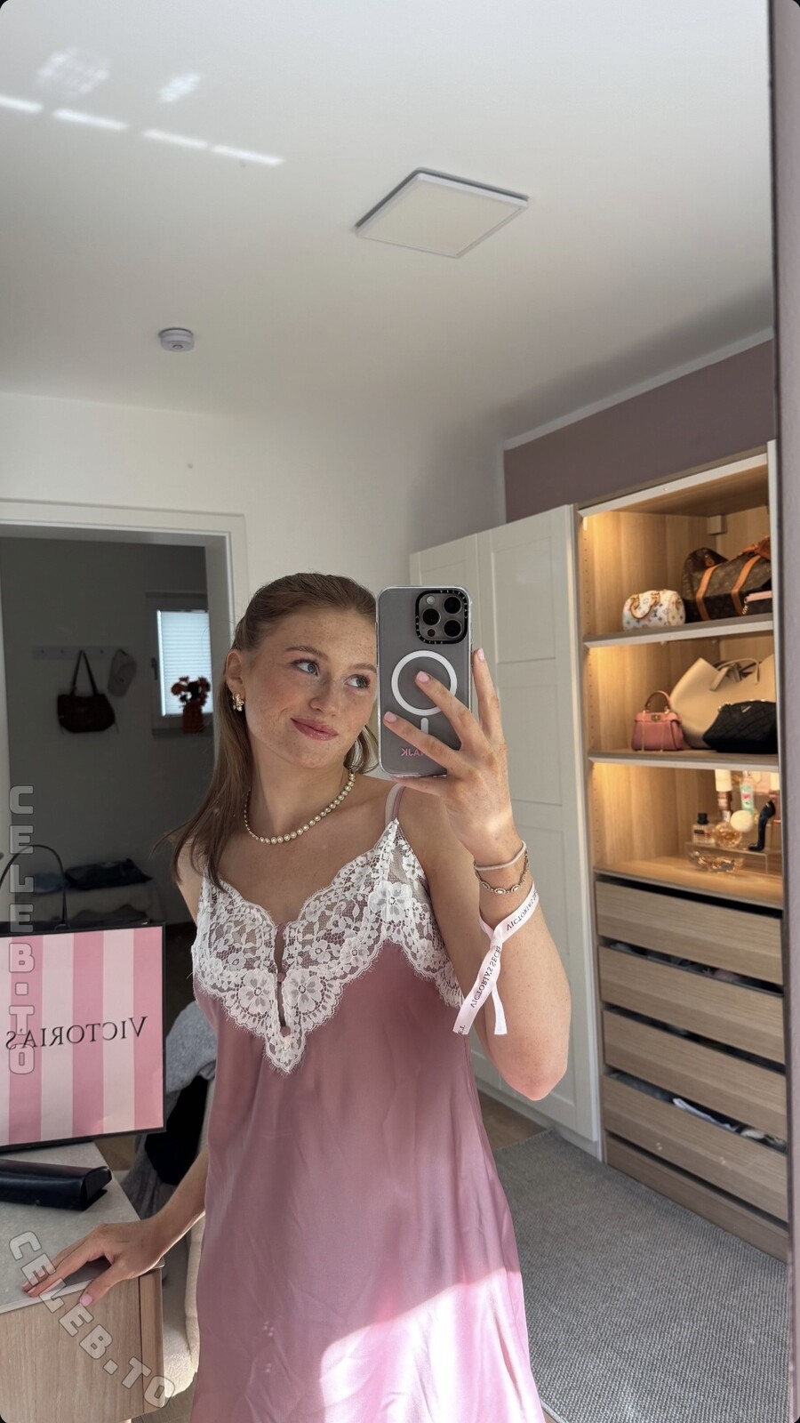 Chanajk nude photo 1