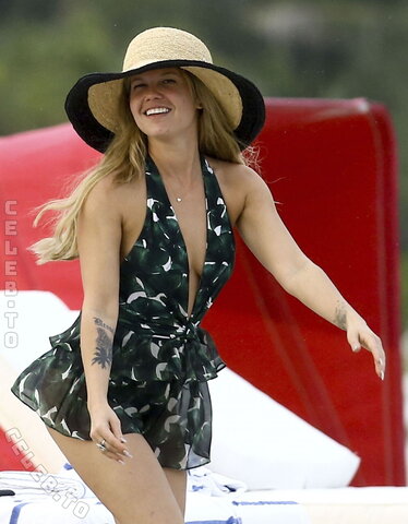 Chanel West Coast nude