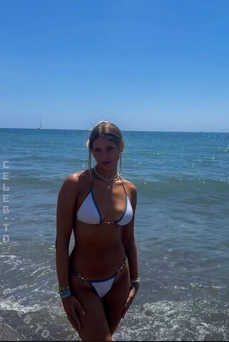 Chantall.smd nude photo 4