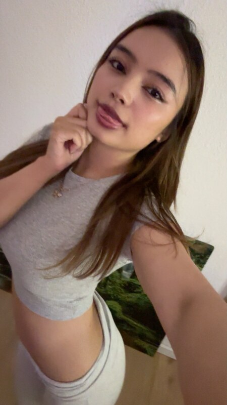 Chanty nude photo 11