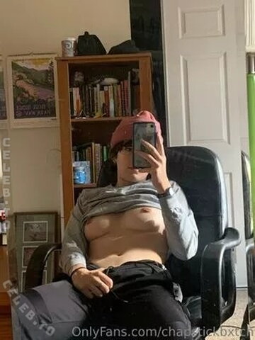 Chapstickbxtch nude photo 31