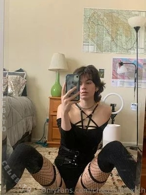 Chapstickbxtch nude photo 21