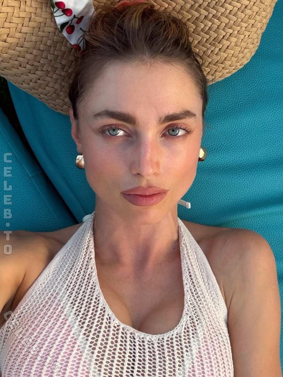 Charleen Weiss nude photo 3