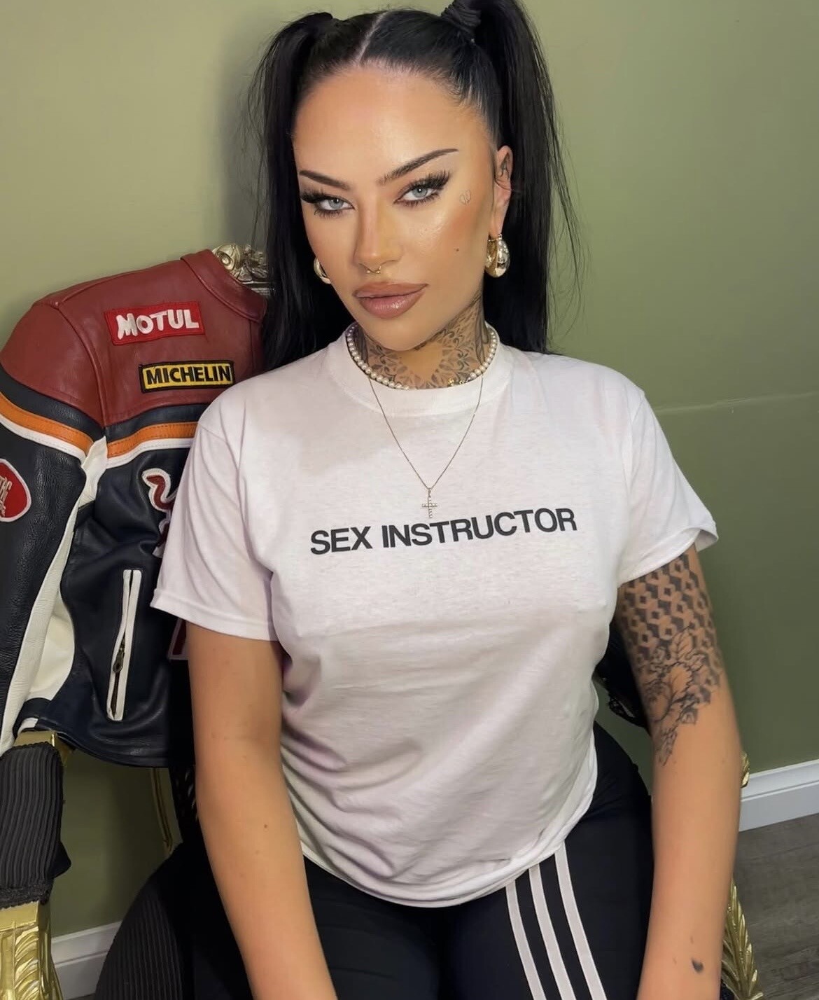 Charleymcmahon nude photo 22