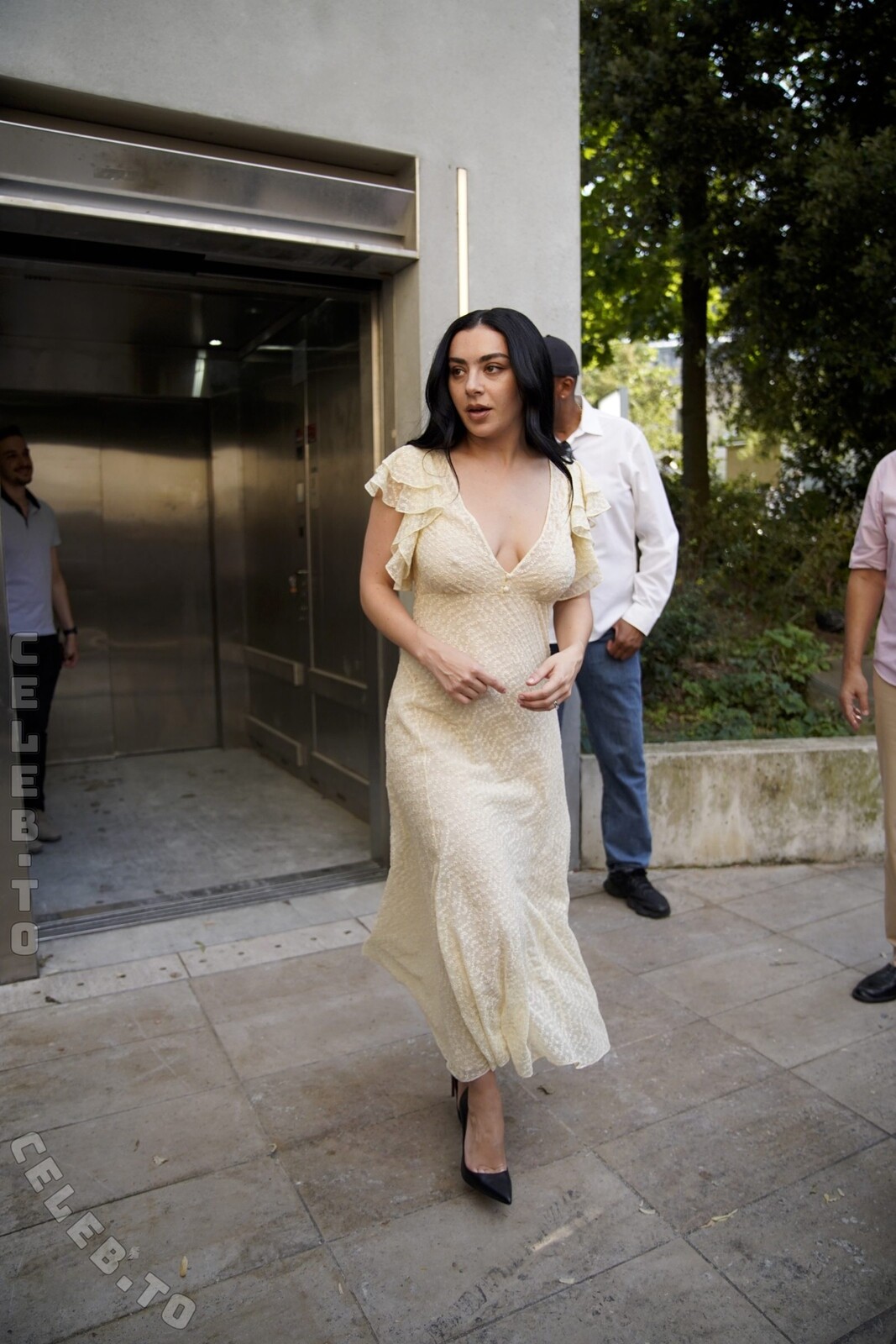 Charli XCX nude photo 9