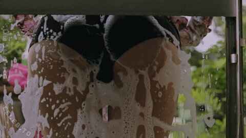 Charli XCX nude photo 36