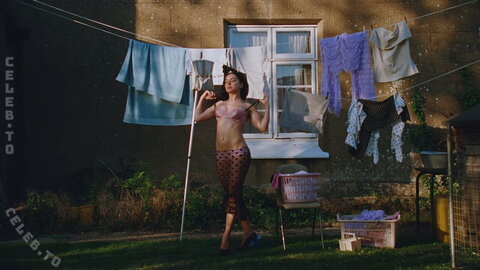 Charli XCX nude photo 20