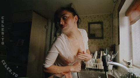 Charli XCX nude photo 19