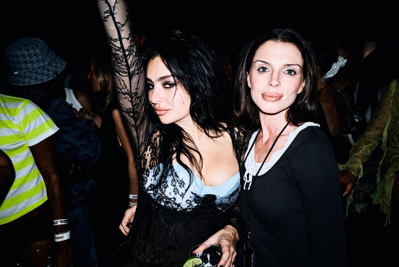 Charli XCX nude photo 7