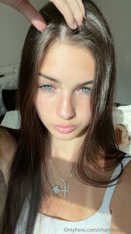 charlidawson nude photo 9