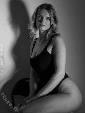 charline.lk nude photo 17