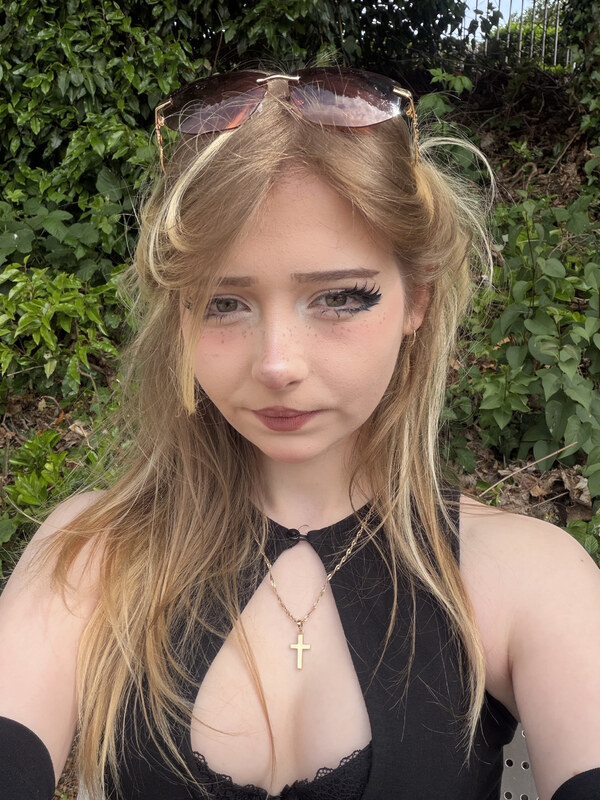 Charlotte Harbour nude photo 33