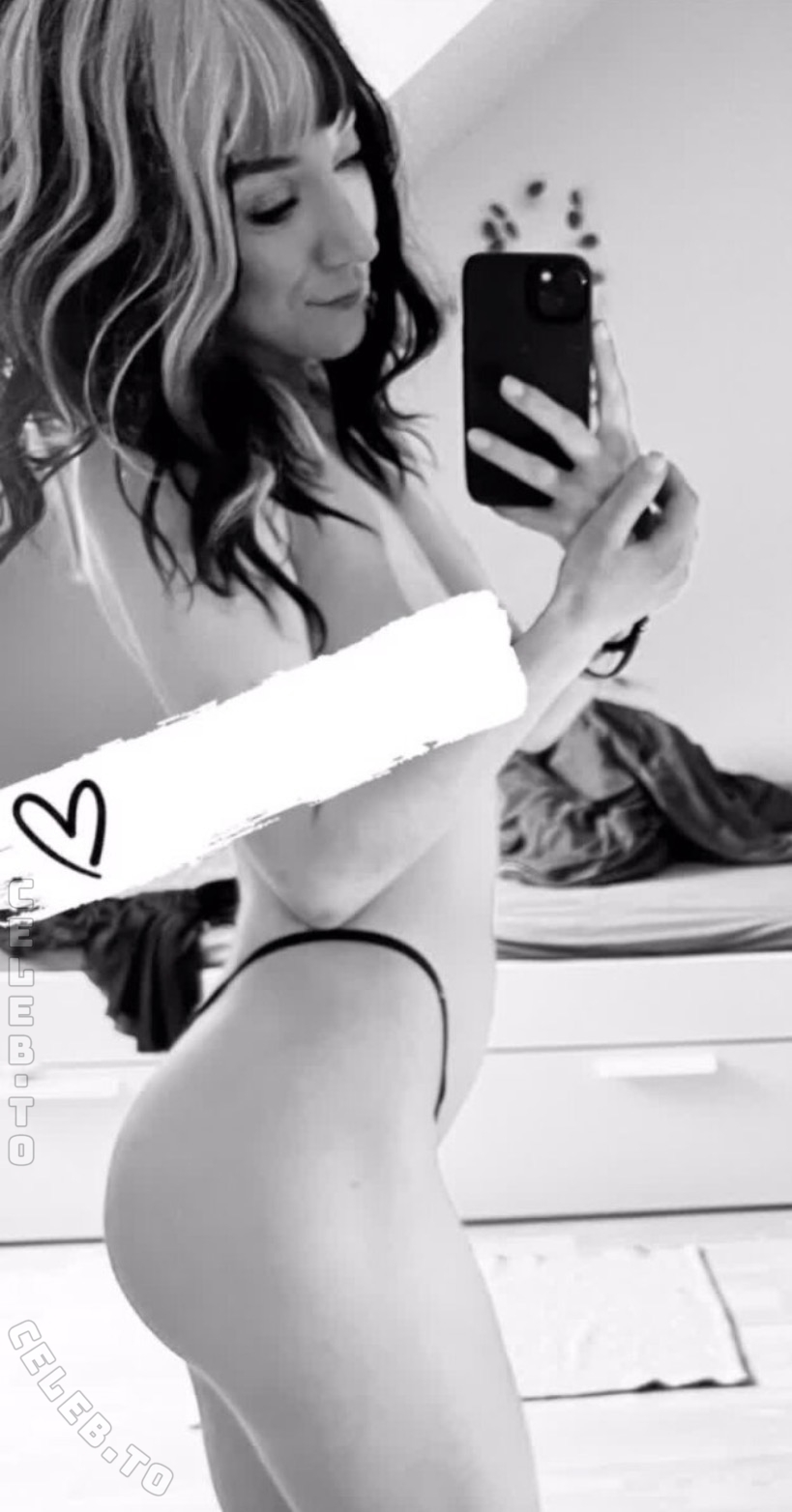 Charlotte Maria nude photo 5