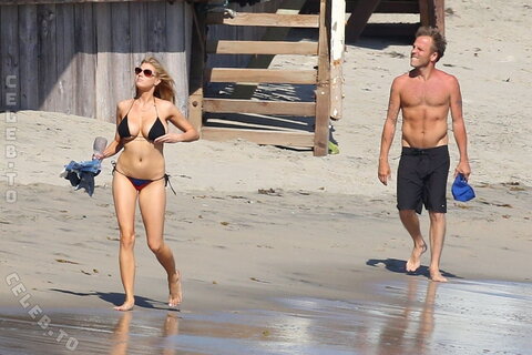 Charlotte McKinney nude photo 19