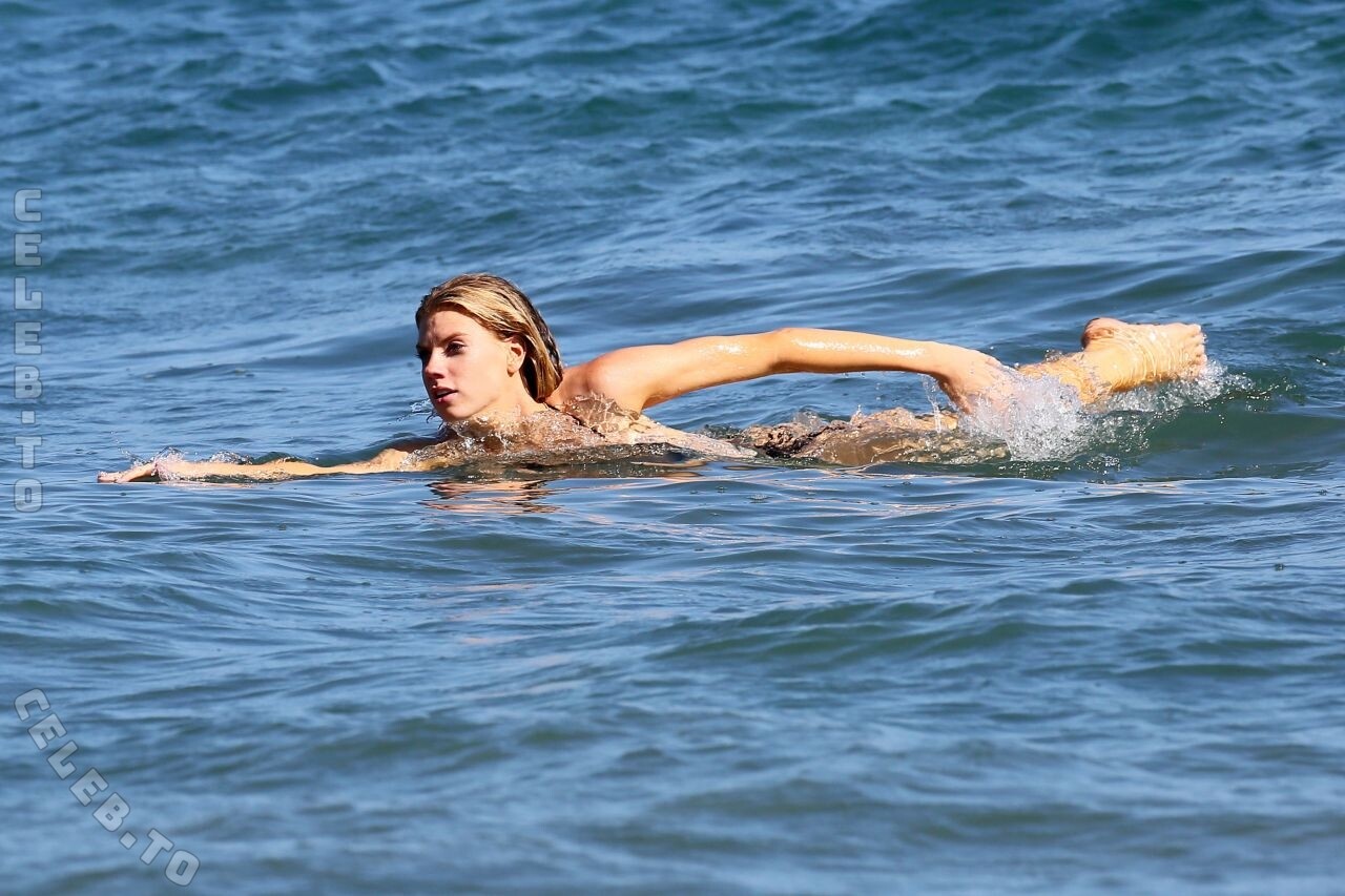 Charlotte McKinney nude photo 8