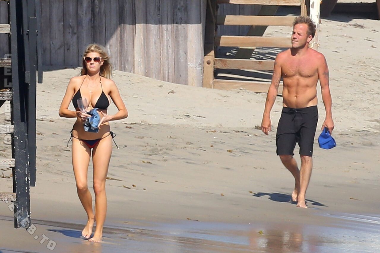Charlotte McKinney nude photo 17