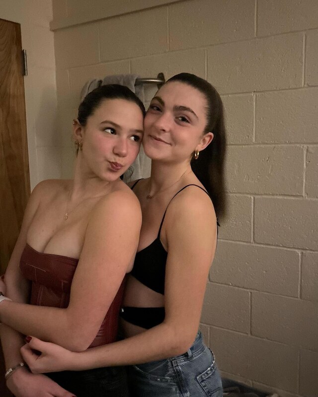 Charlotte Whitcher nude photo 2