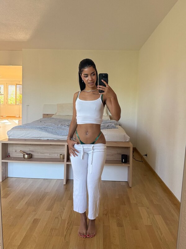 Charnelbling2.0 nude photo 4