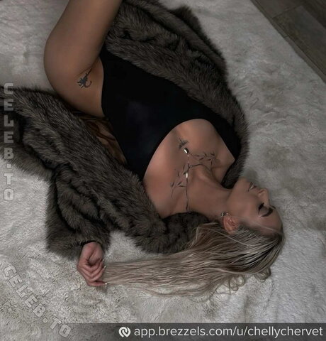Chellychervet nude photo 22