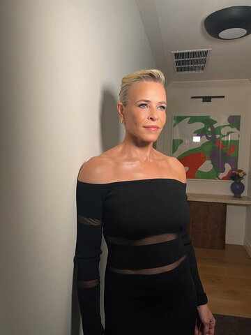 Chelsea Handler nude