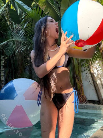 Chelseayea nude photo 3